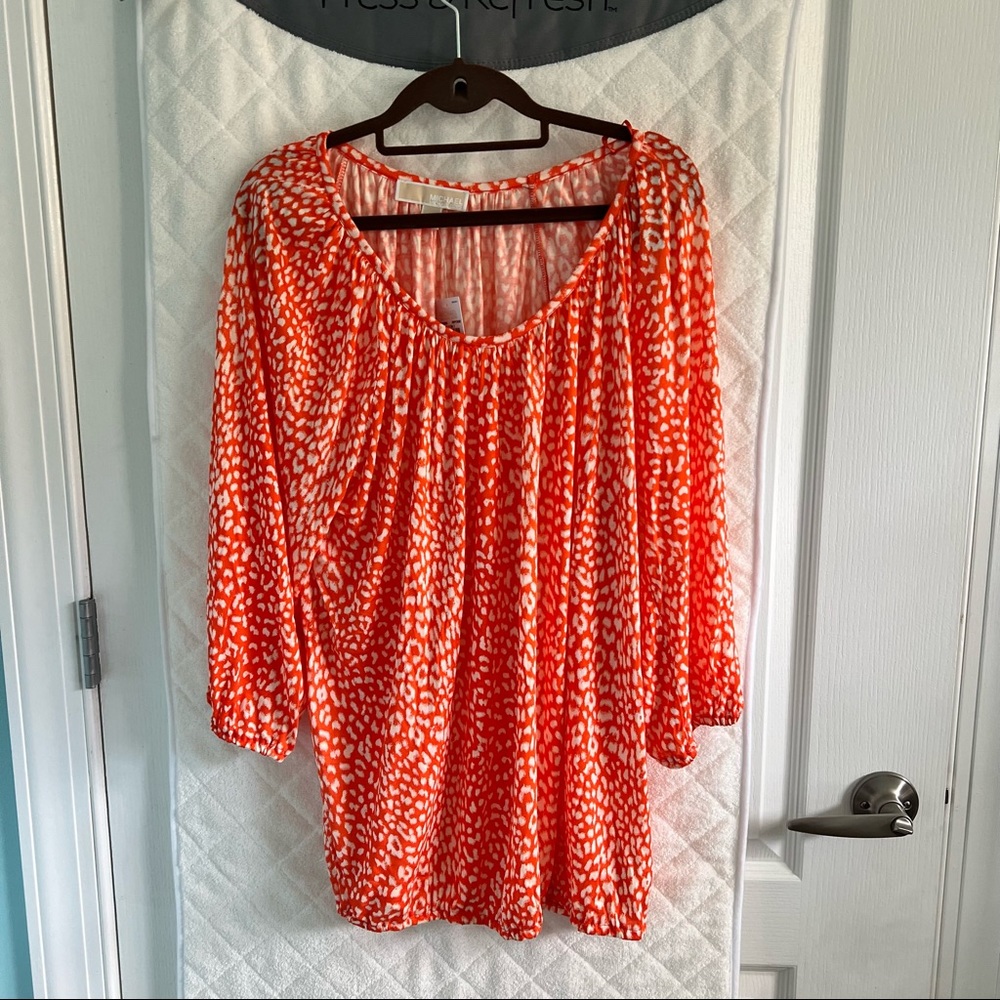 Michael Kors 1X orange flow top